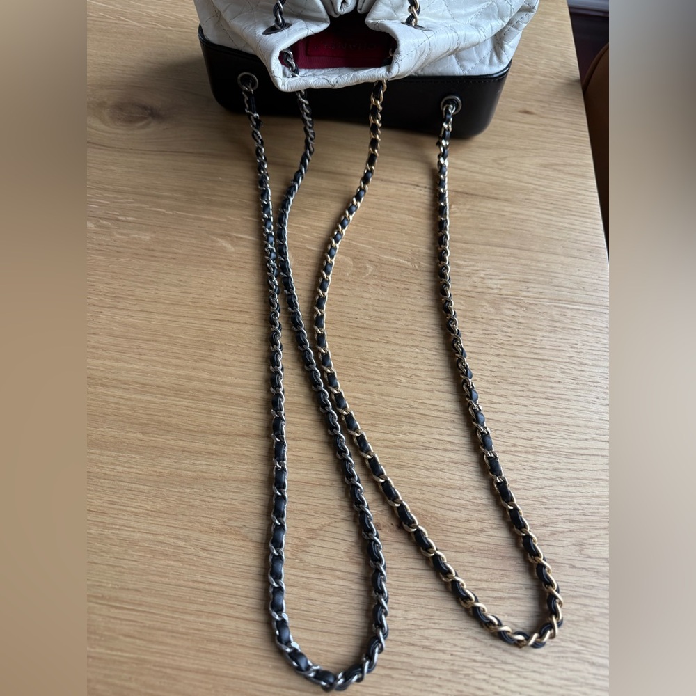 100% AUTHENTIC CHANEL GABRIELLE BACKPACK (WHITE/BLACK) - Picture 16 of 16